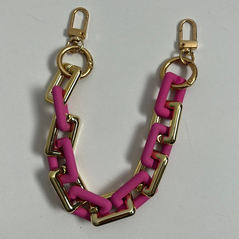 Acrylic chunky chain link wristlet, Pink/Gold, length 30cm